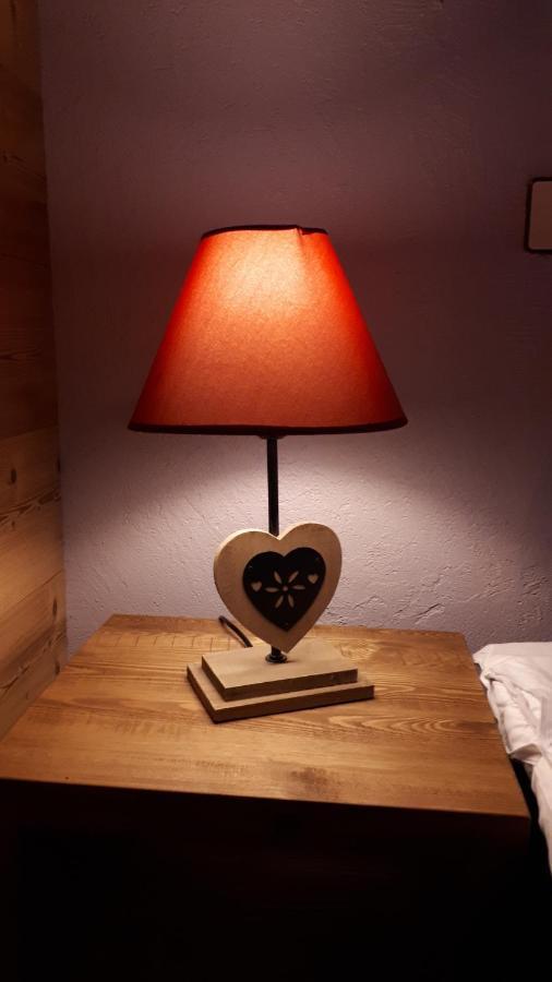 Gite Chambre Spa Prive De L'Ancienne Ferme Vallières Zewnętrze zdjęcie